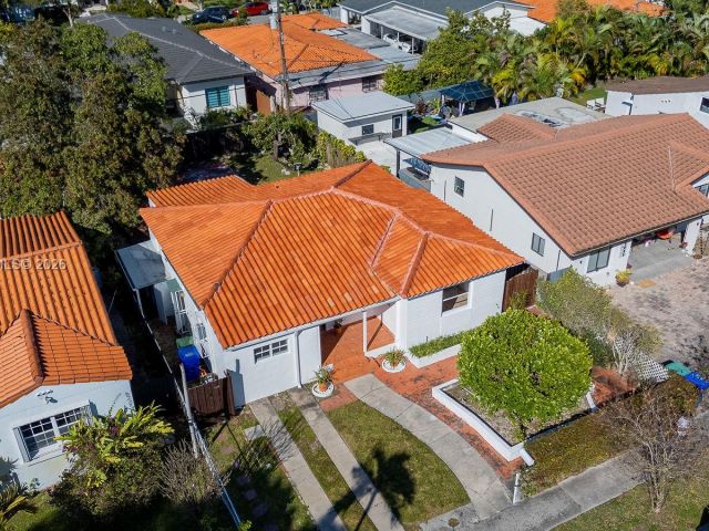 Home for sale at 1441 SW 17th St - photo 7439834