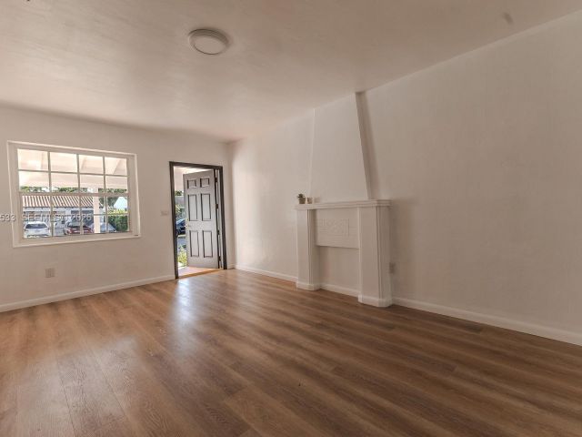 Home for sale at 1441 SW 17th St - photo 7439837