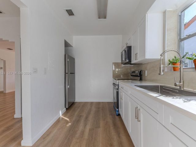 Home for sale at 1441 SW 17th St - photo 7439840