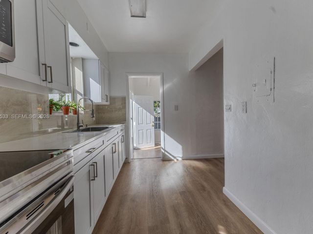 Home for sale at 1441 SW 17th St - photo 7439841