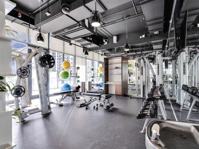 Apartment for rent  Unit #1809 - photo 7440112