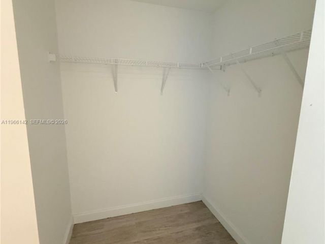 Apartment for rent  Unit #1809 - photo 7440116