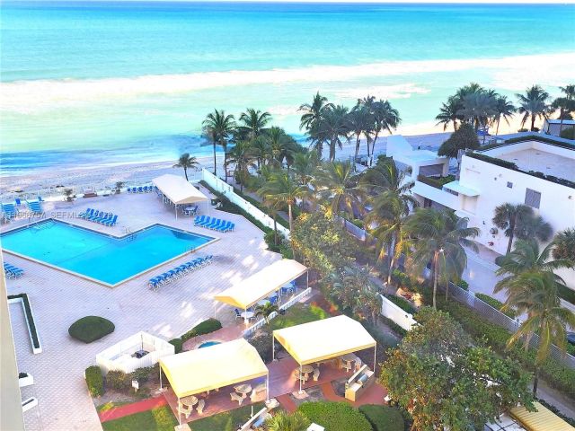 Apartment for rent  Unit #1020 - photo 7500895