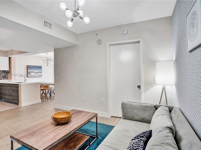 Apartment for rent  Unit #4-2104 - photo 7441667