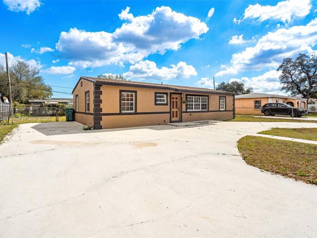 Home for sale at 16025 NW 29th Ave - photo 7440030