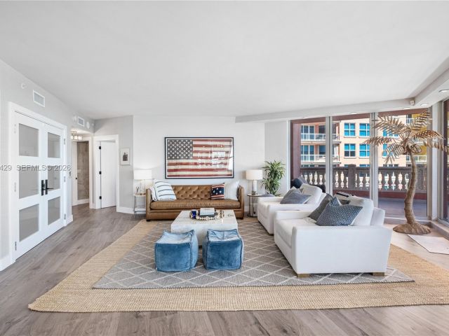 Apartment for sale  Unit #11B - photo 7497322