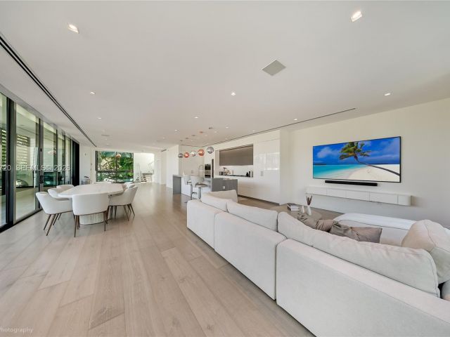 Home for rent at 420 N Hibiscus Dr - photo 7468692