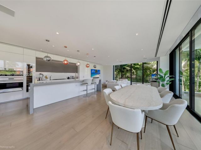 Home for rent at 420 N Hibiscus Dr - photo 7468693