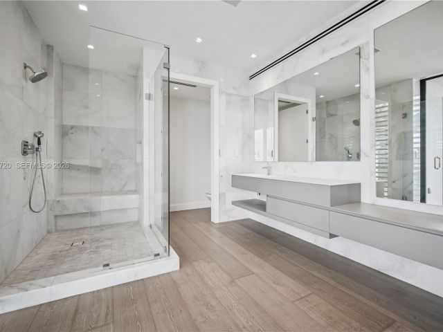 Home for rent at 420 N Hibiscus Dr - photo 7468704