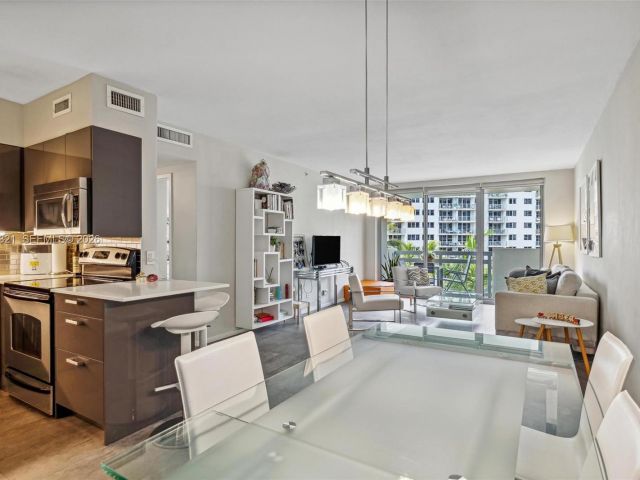 Apartment for sale  Unit #544S - photo 7440094