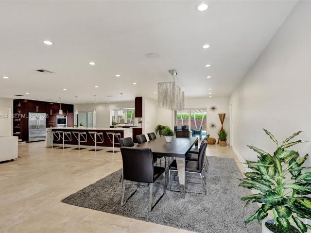 Home for rent at 1201 Washington St - photo 7439940