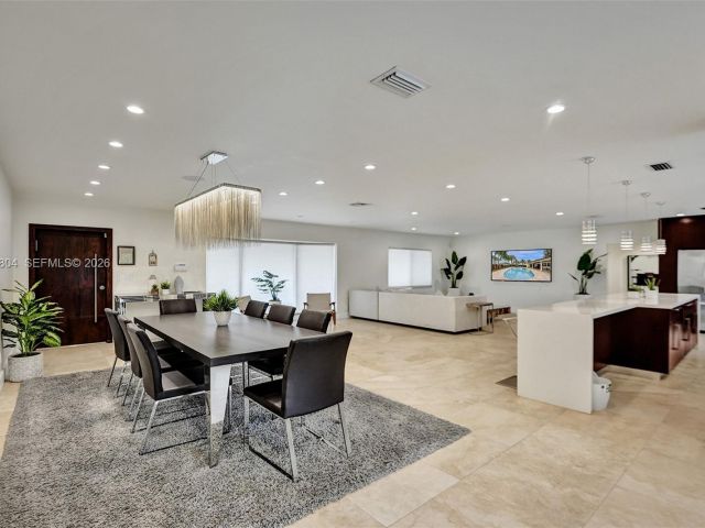 Home for rent at 1201 Washington St - photo 7439941