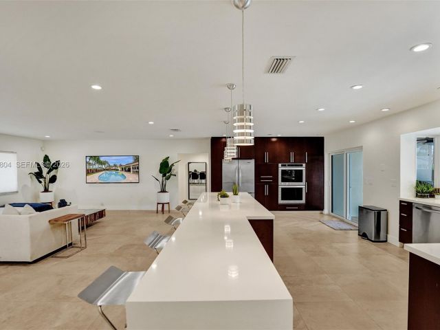 Home for rent at 1201 Washington St - photo 7439943