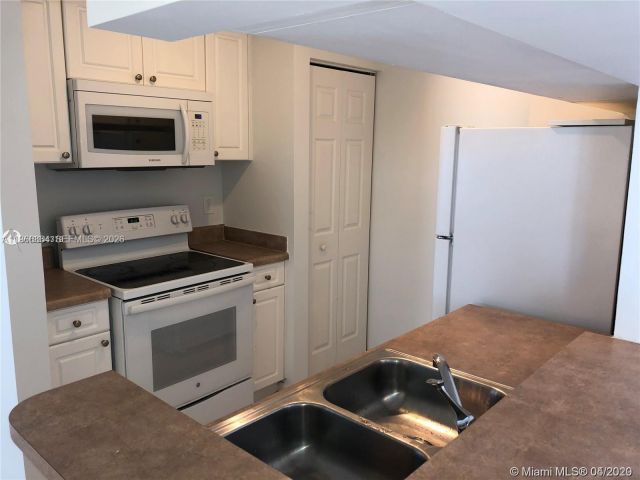 Apartment for sale  Unit #3601 - photo 7440697