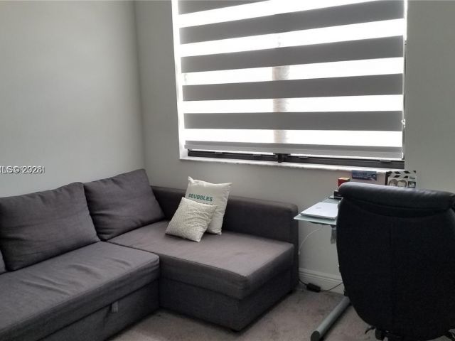 Home for rent at 20945 NW 1st Dr 20945 - photo 7445438