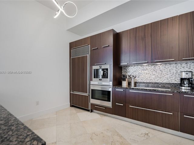 Apartment for rent  Unit #3803 - photo 7496763