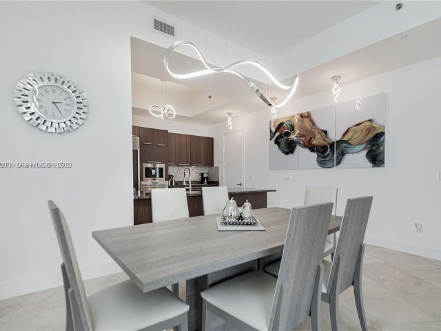 Apartment for rent  Unit #3803 - photo 7496766