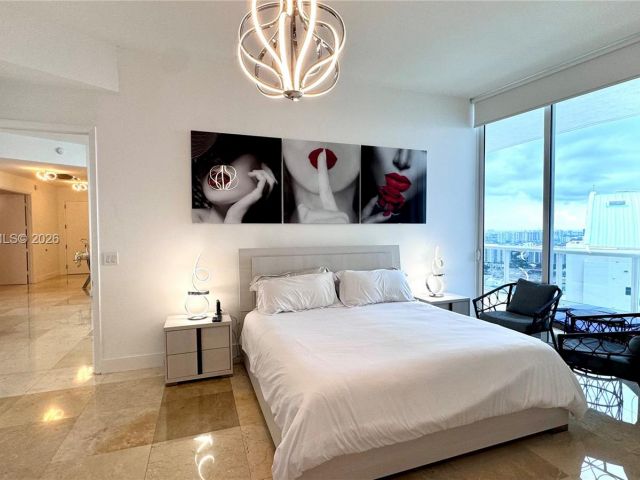 Apartment for rent  Unit #3803 - photo 7496774