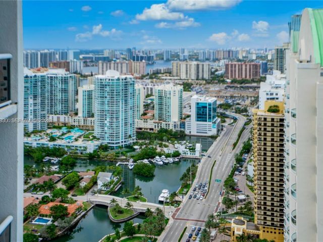 Apartment for rent  Unit #3803 - photo 7496776