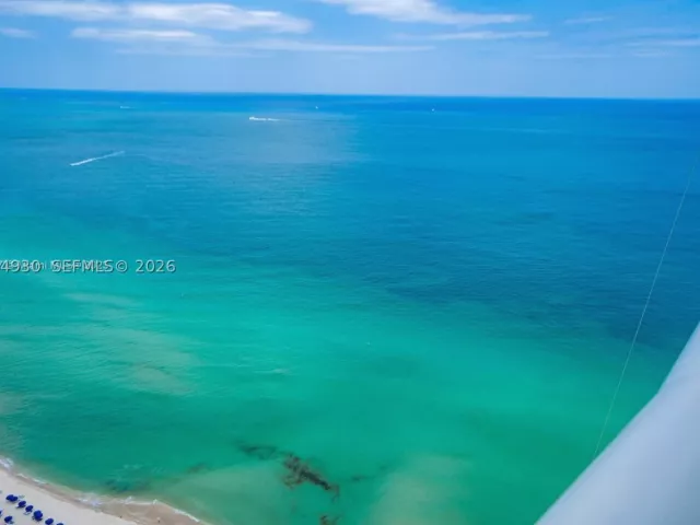 3-bedroom condo for rent in Sunny Isles Beach - 16001 Collins Ave (AVAIL 05/01/2026) 3803 - MondialRealty