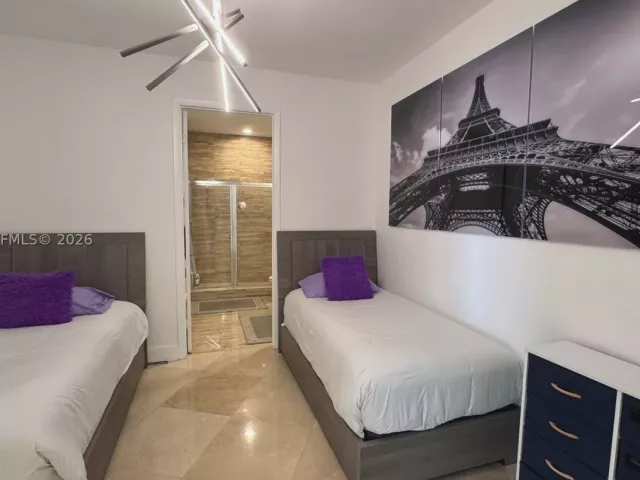 3-bedroom condo for rent in Sunny Isles Beach - 16001 Collins Ave (AVAIL 05/01/2026) 3803 - MondialRealty