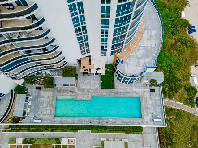 3-bedroom condo for rent in Sunny Isles Beach - 16001 Collins Ave (AVAIL 05/01/2026) 3803 - MondialRealty