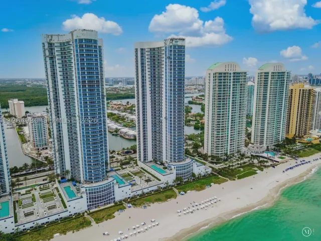 3-bedroom condo for rent in Sunny Isles Beach - 16001 Collins Ave (AVAIL 05/01/2026) 3803 - MondialRealty