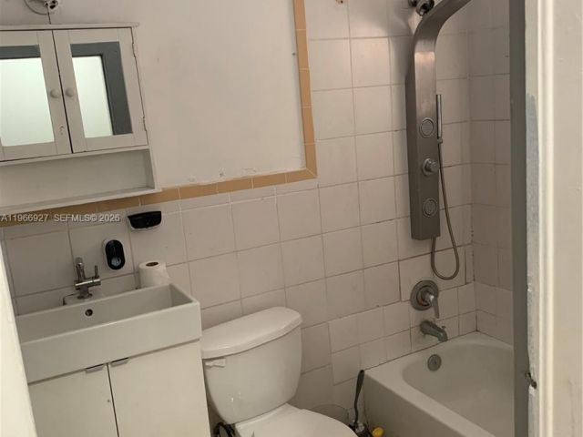 Home for rent at 750 NW 118th St 0 - photo 7444661