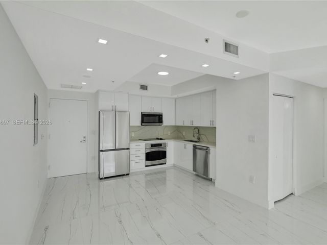 Apartment for sale  Unit #1602 - photo 7441064