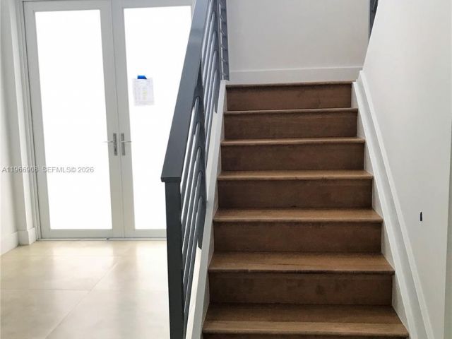 Home for rent at 10055 NW 75th St - photo 7440139