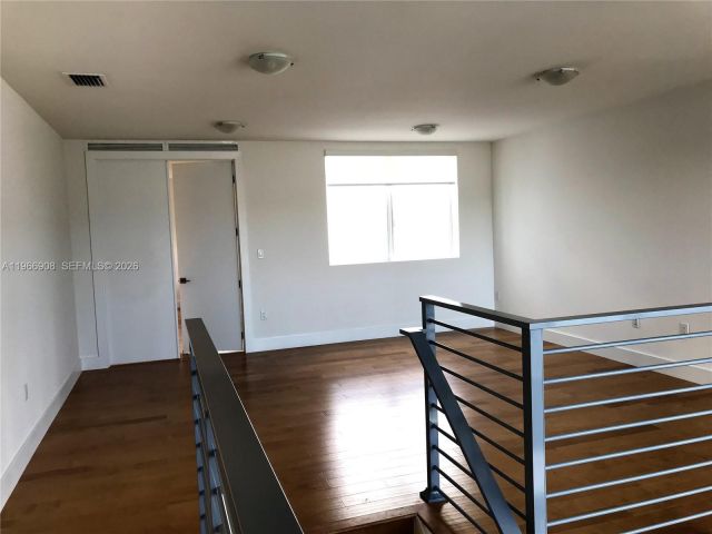 Home for rent at 10055 NW 75th St - photo 7440140