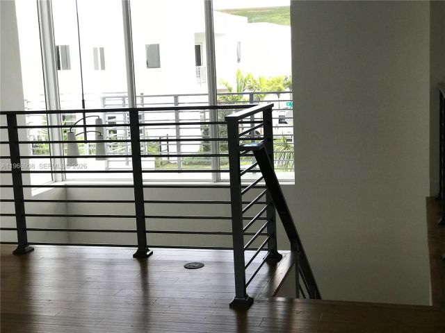 Home for rent at 10055 NW 75th St - photo 7440141