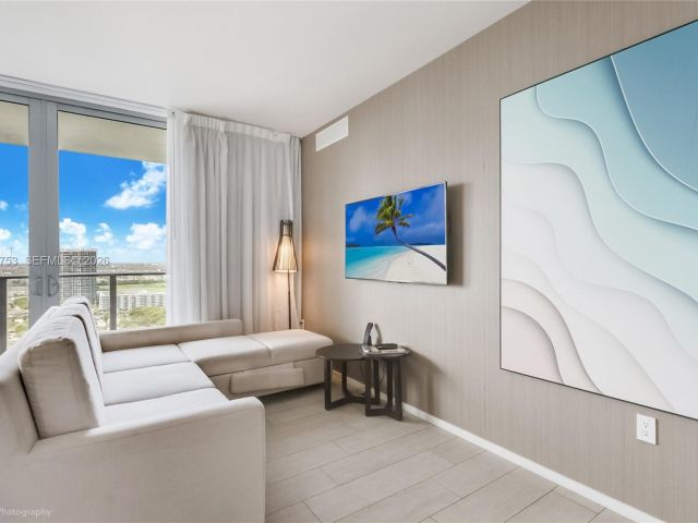 Apartment for sale  Unit #R2204 - photo 7512854