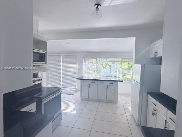 Home for rent at 12680 NE 3rd Ave 12680 - photo 7475535