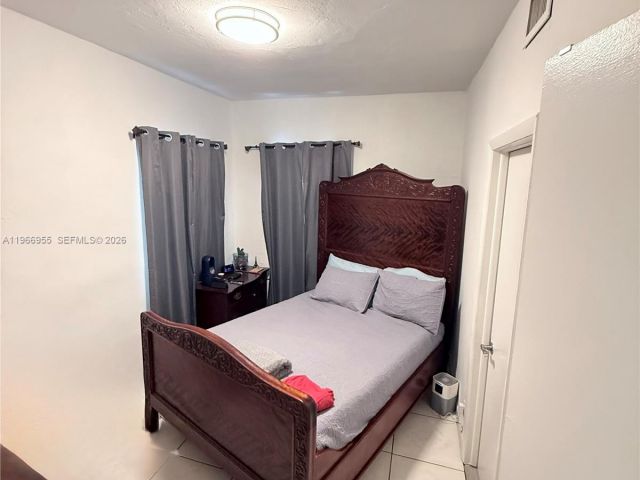 Home for rent at 12680 NE 3rd Ave 12680 - photo 7475542