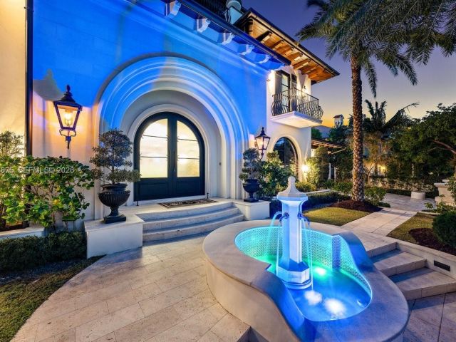 Home for sale at 633 Isle Of Palms Dr - photo 7482430