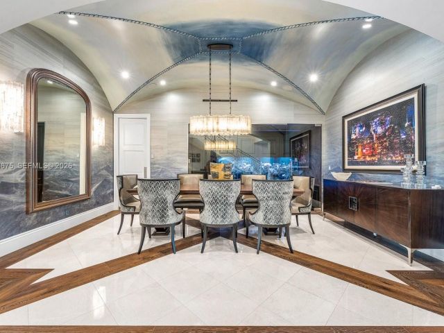 Home for sale at 633 Isle Of Palms Dr - photo 7482436