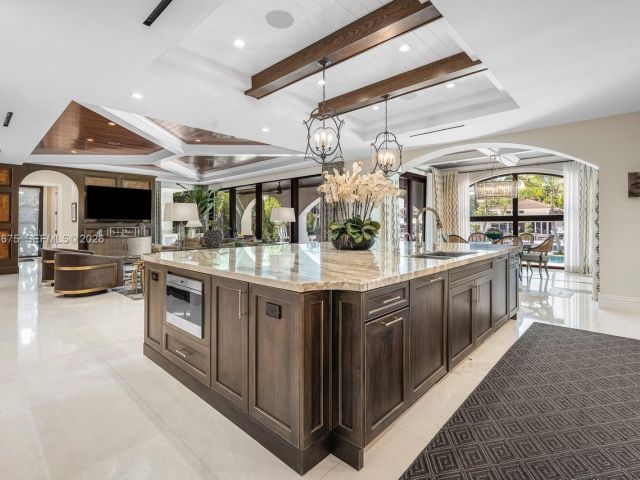 Home for sale at 633 Isle Of Palms Dr - photo 7482441