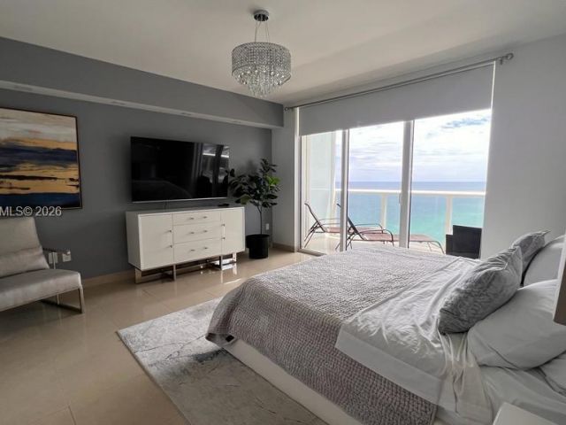 Apartment for rent  Unit #3404 - photo 7442849