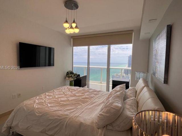 Apartment for rent  Unit #3404 - photo 7442853