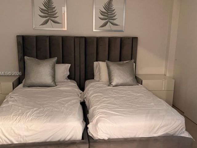 Apartment for rent  Unit #3404 - photo 7442854