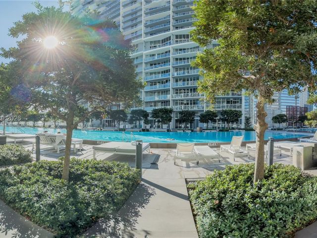 Apartment for sale  Unit #4802 - photo 7443982