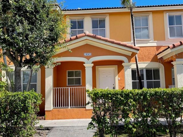 3-bedroom home for rent in Homestead - 24063 SW 109th Ave - MondialRealty