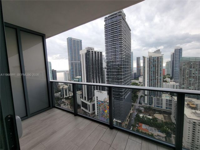 Apartment for rent  Unit #3404 - photo 7443880