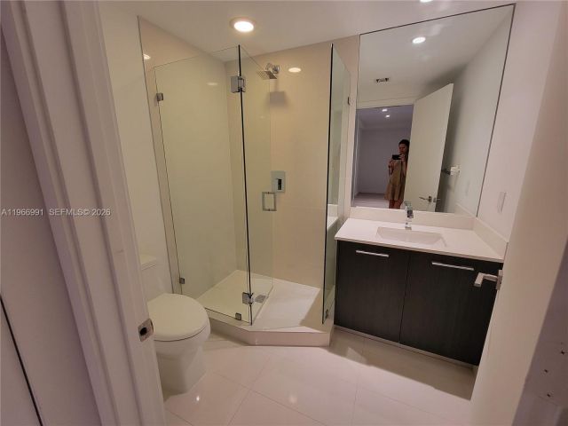 Apartment for rent  Unit #3404 - photo 7443881