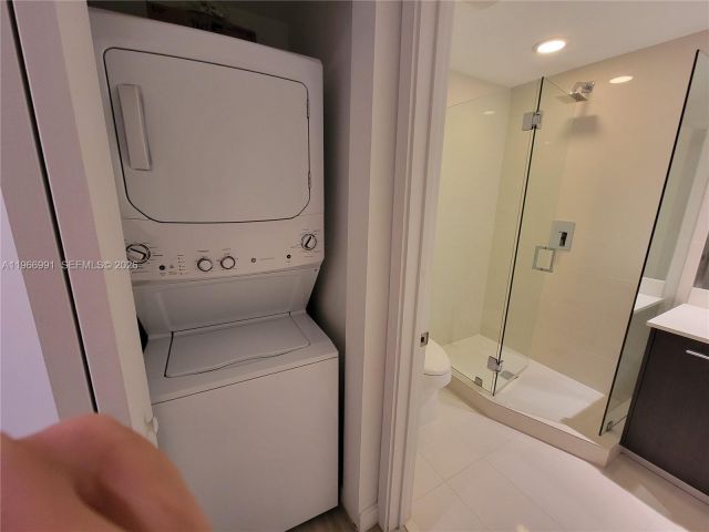 Apartment for rent  Unit #3404 - photo 7443883