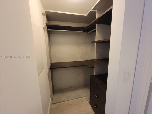 Apartment for rent  Unit #3404 - photo 7443888