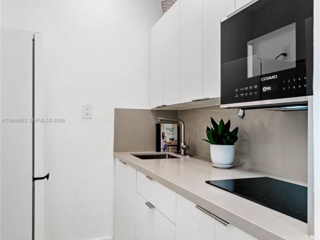 Apartment for rent  Unit #632 - photo 7443337