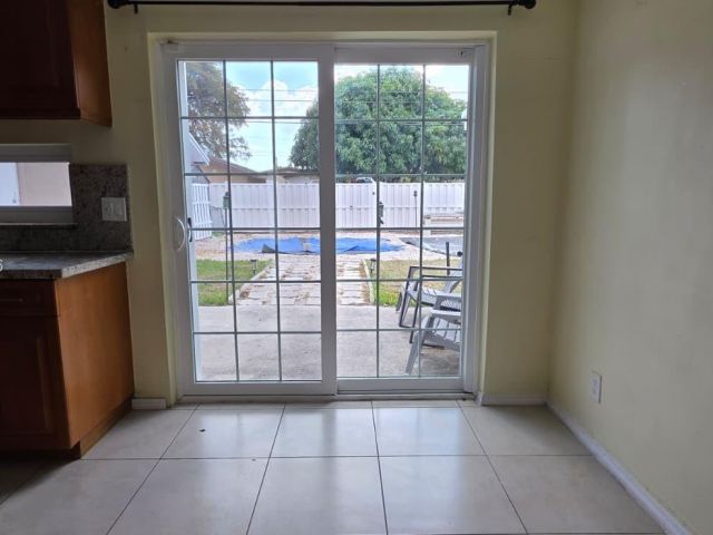 Home for rent at 5900 Atlanta St - photo 7472244