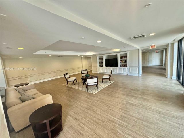 Apartment for sale  Unit #831 - photo 7444127